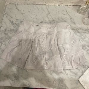 white lululemon skirt